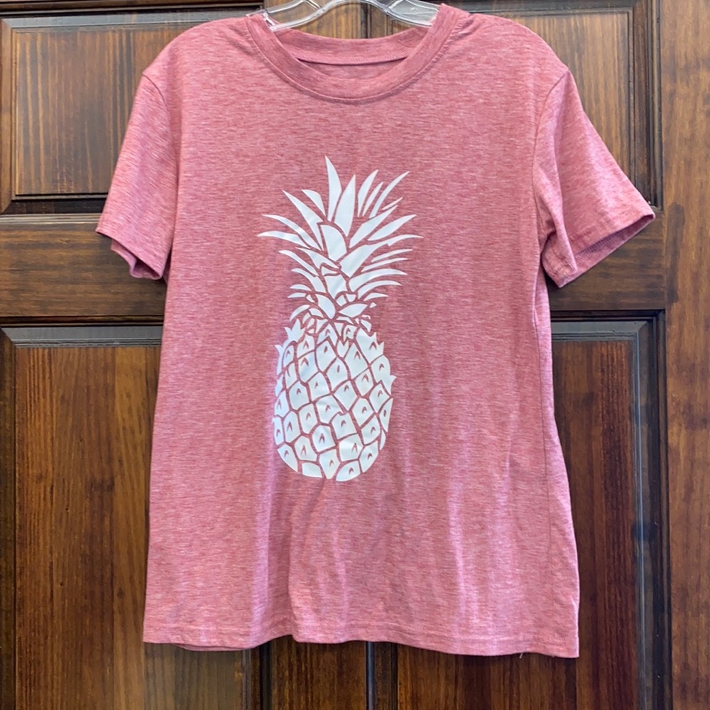 Pineapple tee